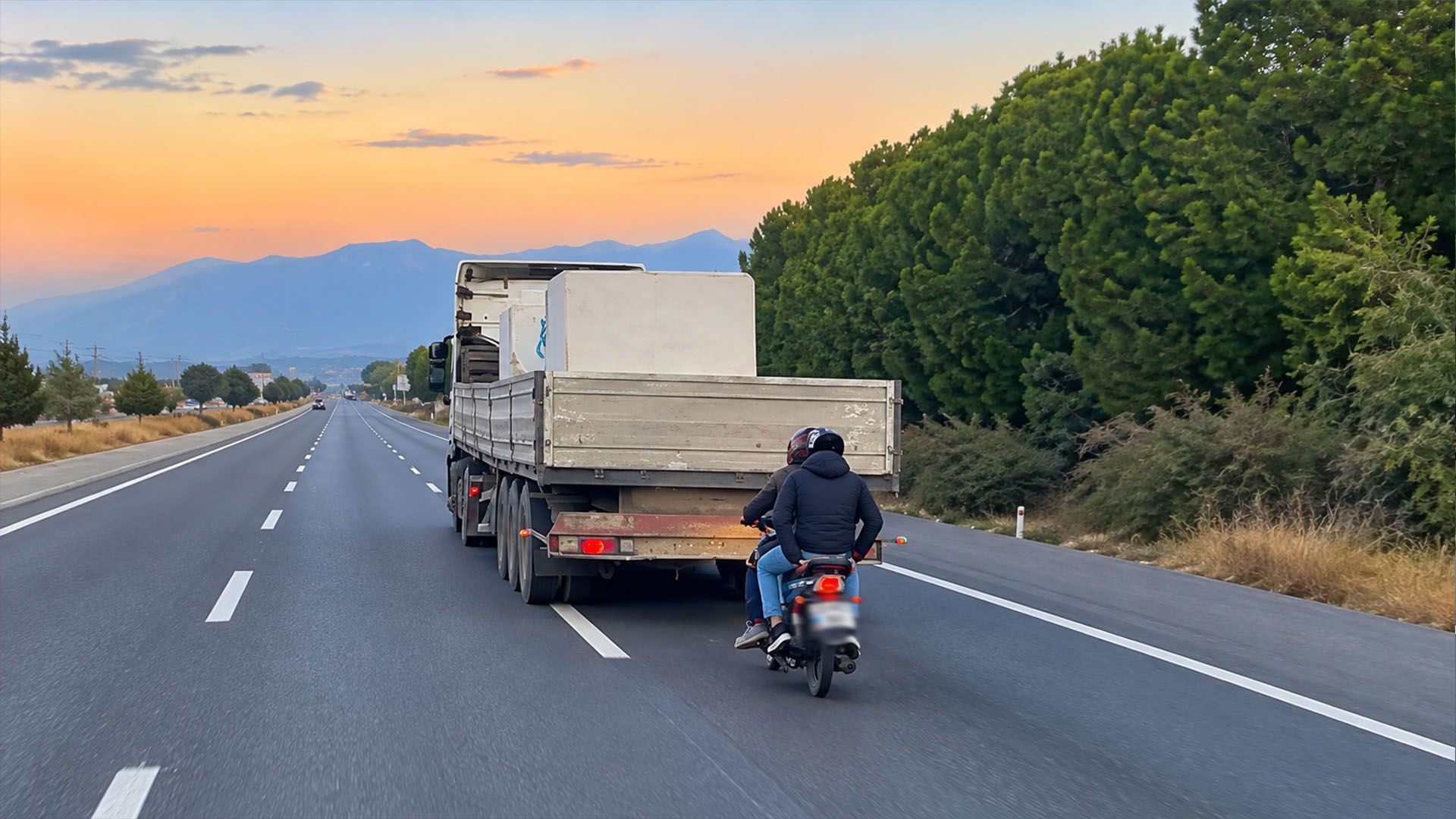 Denizli Haber Tehlikeli Yolculuk251020261