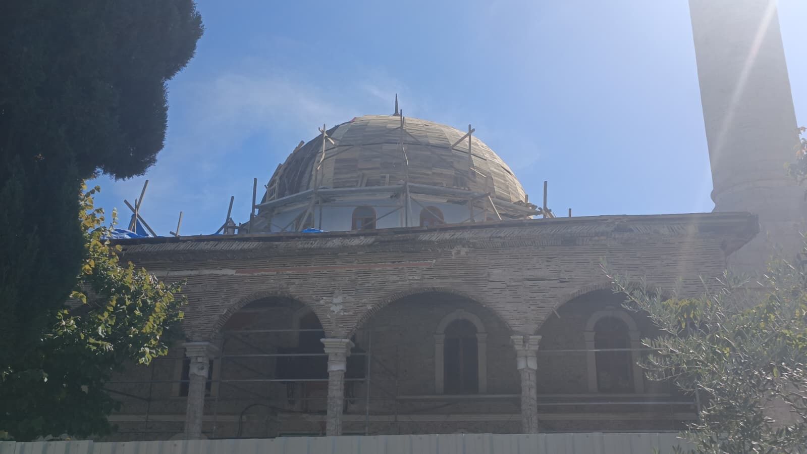 Denizli’de Tarihi Kayalık Camii’nde Restorasyon Çalışmaları Sürüyor (7)